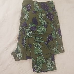 Lularoe TC leggings EUC